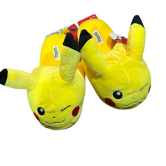Pokémon Pikachu Slippers Yellow Size 4/5 Adult BUT fits up to size 10 Women’s - Picture 1 of 7